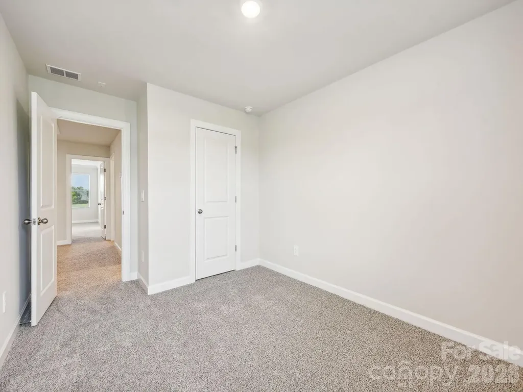 9040 Foggy Brook Loop Charlotte NC 28216
