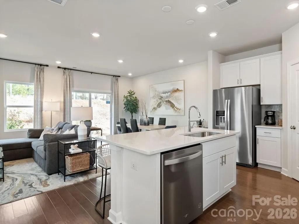 9040 Foggy Brook Loop Charlotte NC 28216