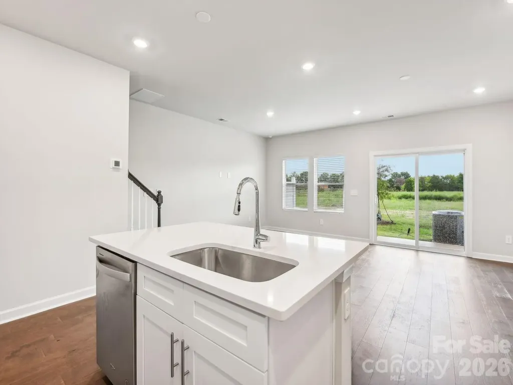 9040 Foggy Brook Loop Charlotte NC 28216