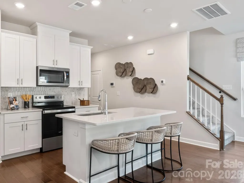 9040 Foggy Brook Loop Charlotte NC 28216