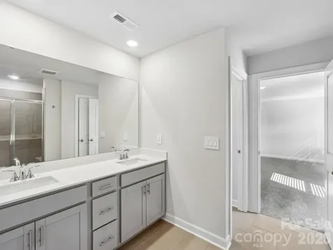 2456 Chartwell Street Stanley NC 28164