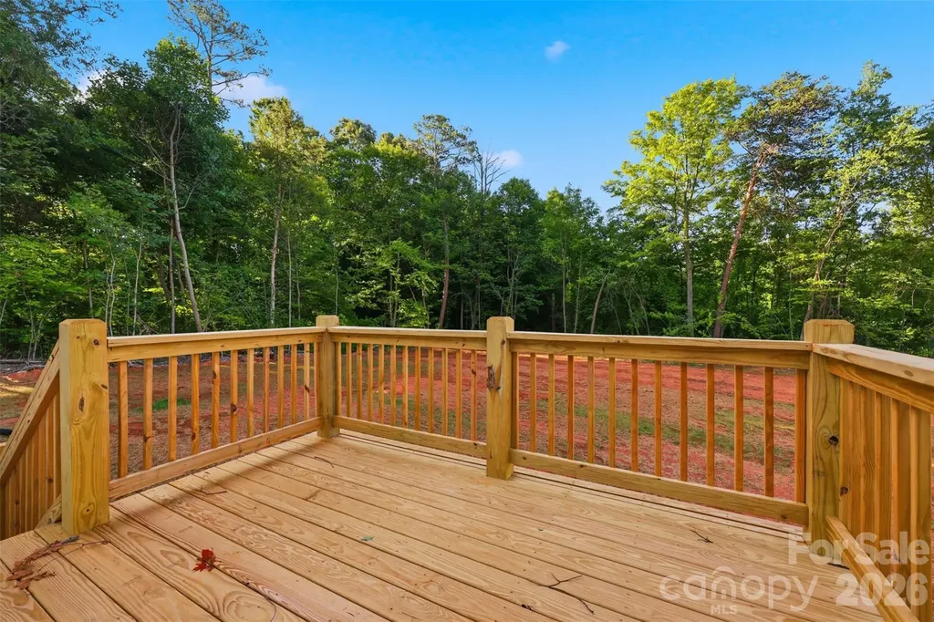 4425 Old Us 421 Highway W Yadkinville NC 27055