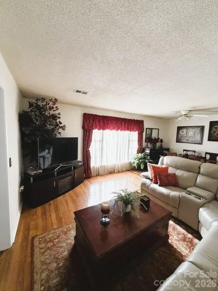 1218 Dotson Court Wilmington NC 28405