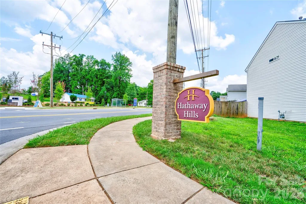 9336 Dewey Drive Charlotte NC 28214