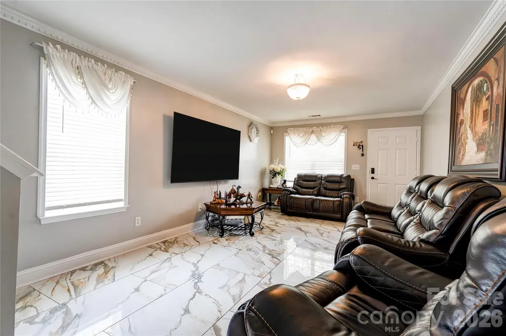 9336 Dewey Drive Charlotte NC 28214