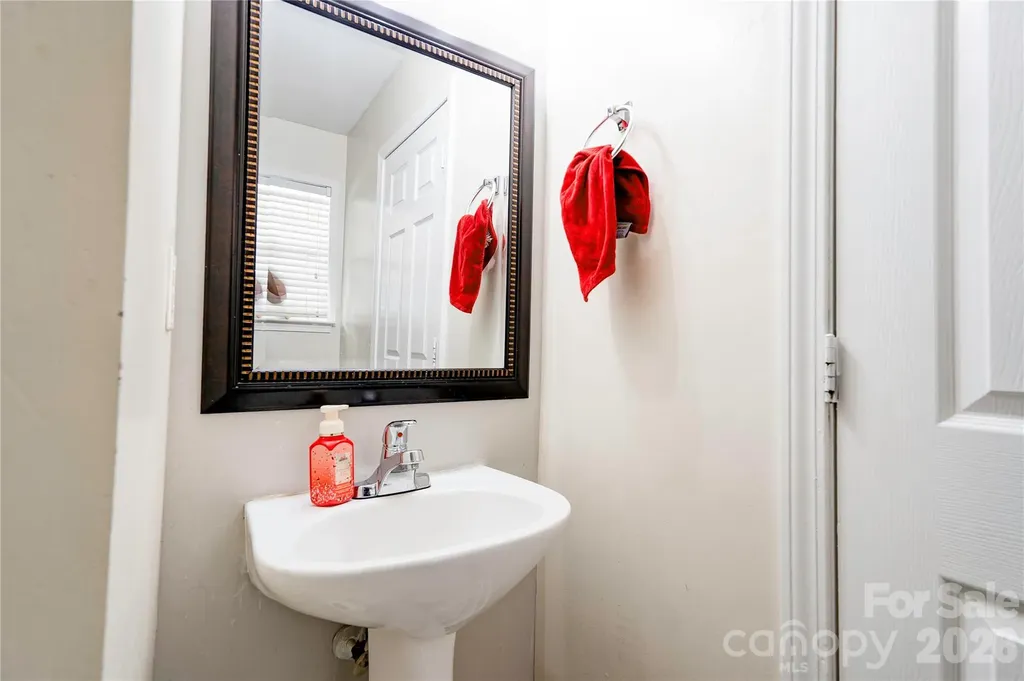 9336 Dewey Drive Charlotte NC 28214