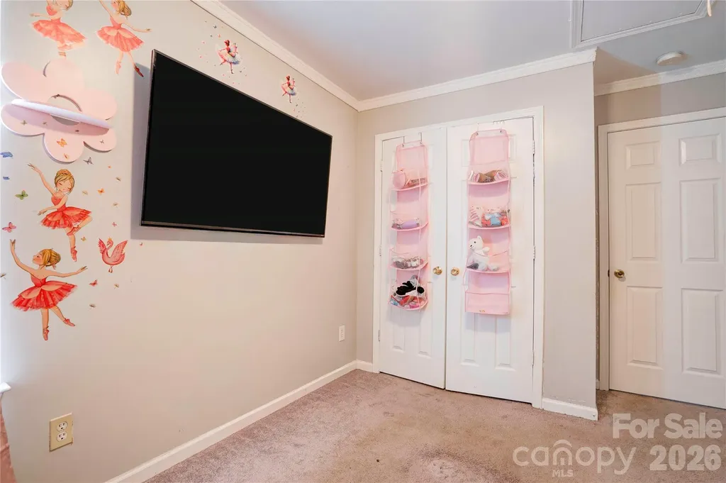 9336 Dewey Drive Charlotte NC 28214