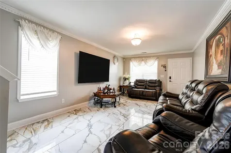 9336 Dewey Drive Charlotte NC 28214
