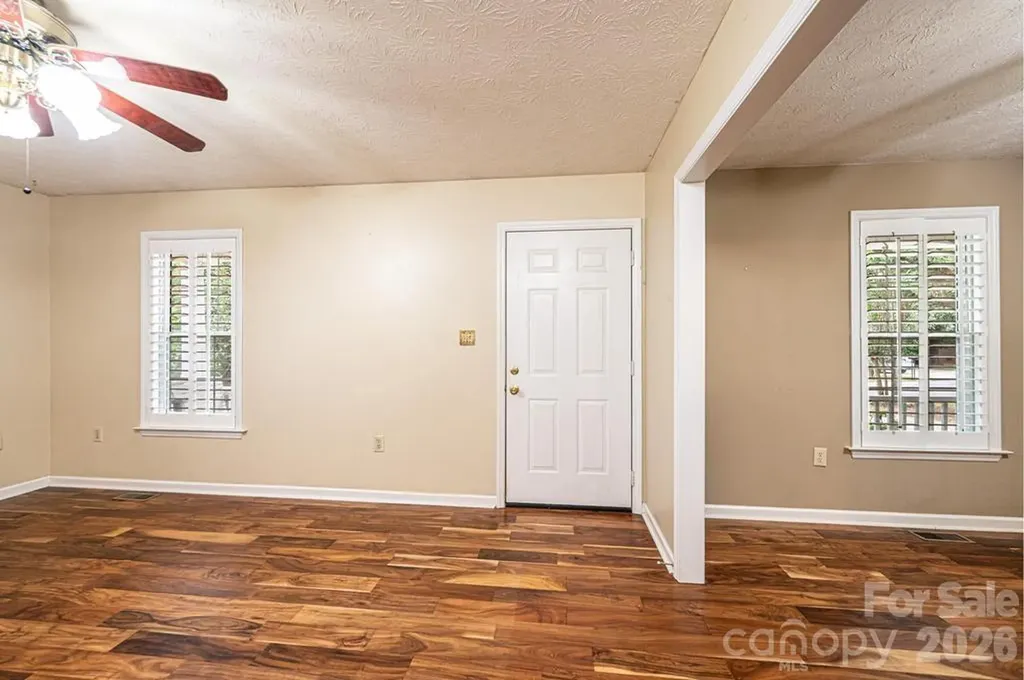 185 Hickman Avenue Hudson NC 28638
