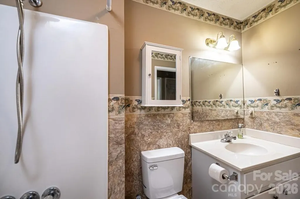 185 Hickman Avenue Hudson NC 28638