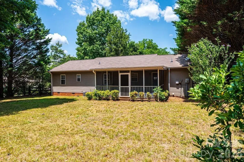 185 Hickman Avenue Hudson NC 28638