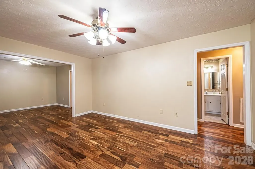 185 Hickman Avenue Hudson NC 28638