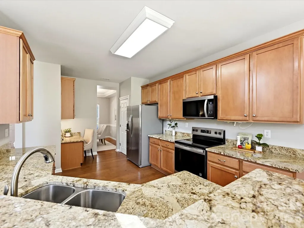 1173 Stonedown Lane Matthews NC 28104