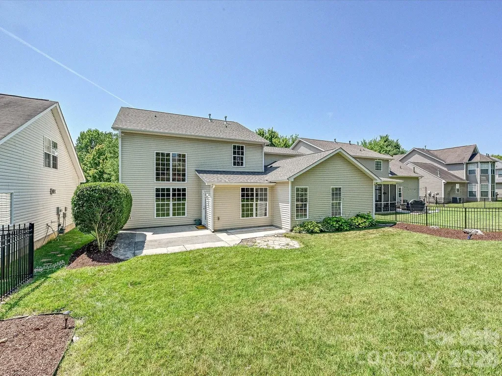 1173 Stonedown Lane Matthews NC 28104