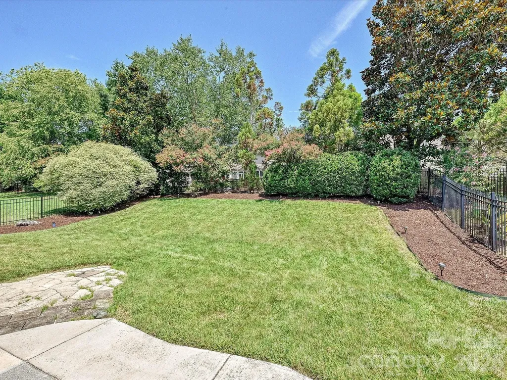 1173 Stonedown Lane Matthews NC 28104