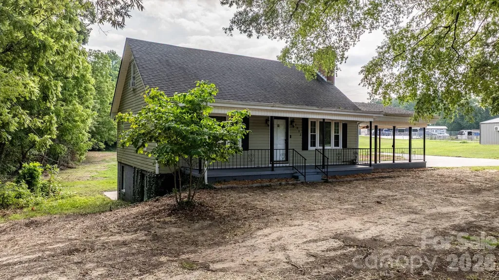 1002 Ramseur Road Bessemer City NC 28016