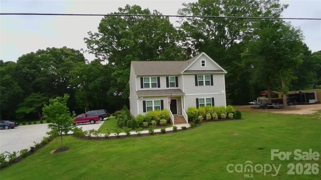 122 Frazier Loop Troutman NC 28677