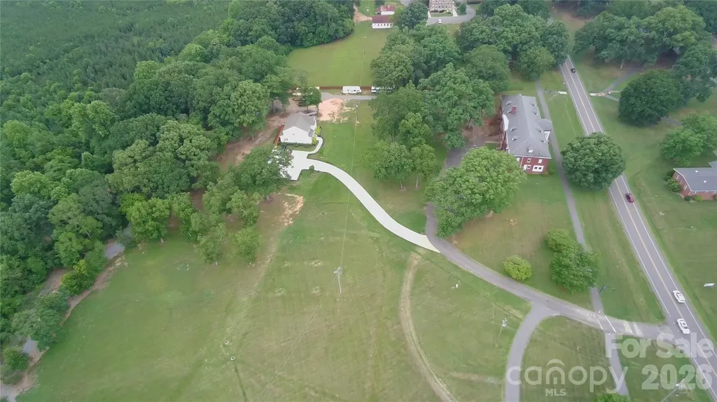 122 Frazier Loop Troutman NC 28677