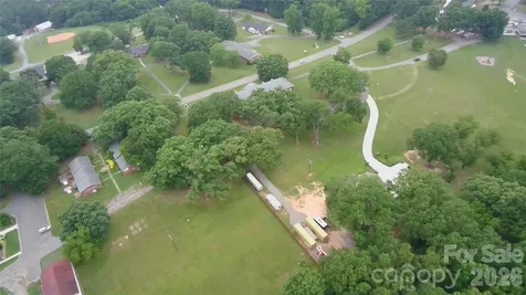 122 Frazier Loop Troutman NC 28677