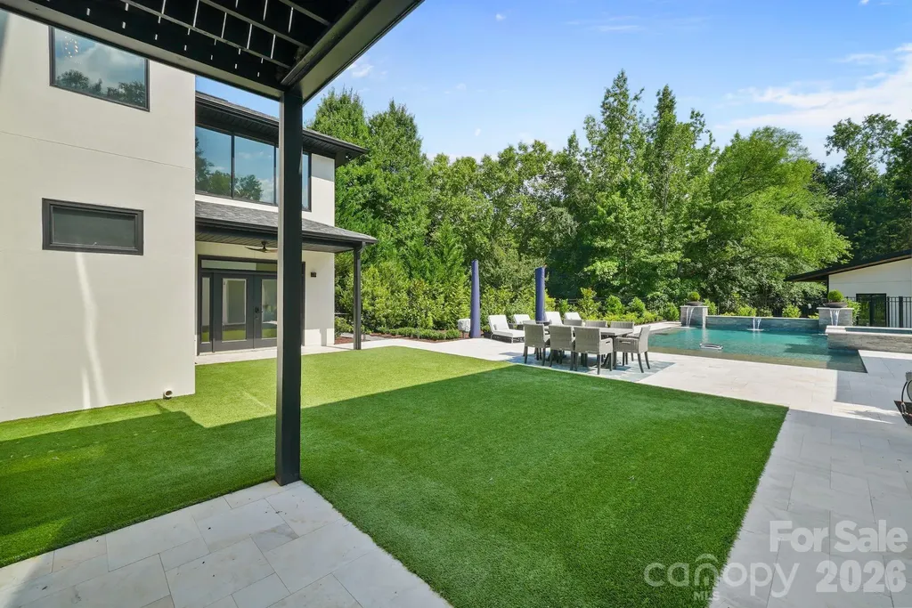1064 Greylyn Drive Matthews NC 28104