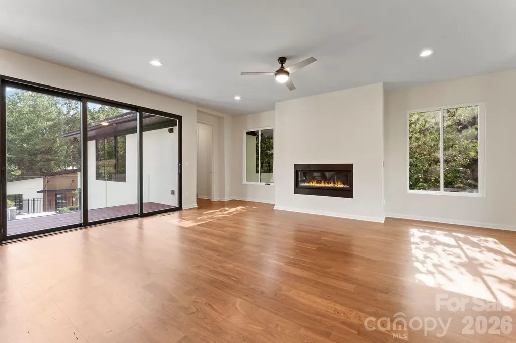 1064 Greylyn Drive Matthews NC 28104