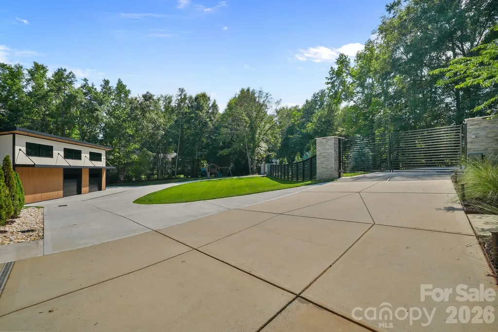 1064 Greylyn Drive Matthews NC 28104