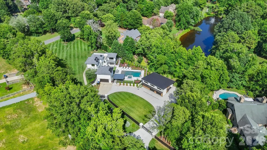 1064 Greylyn Drive Matthews NC 28104