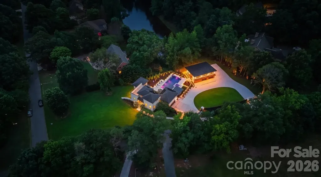 1064 Greylyn Drive Matthews NC 28104