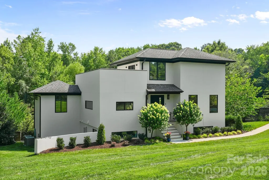 1064 Greylyn Drive Matthews NC 28104
