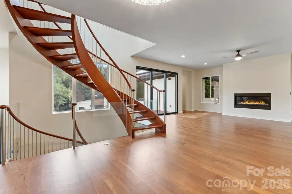 1064 Greylyn Drive Matthews NC 28104