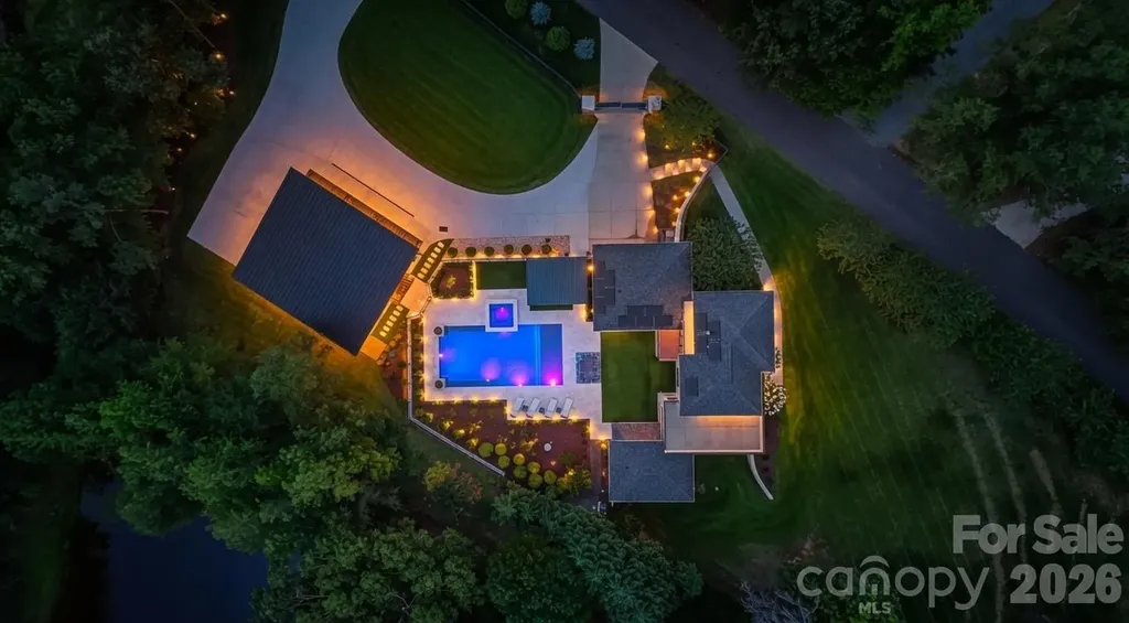 1064 Greylyn Drive Matthews NC 28104