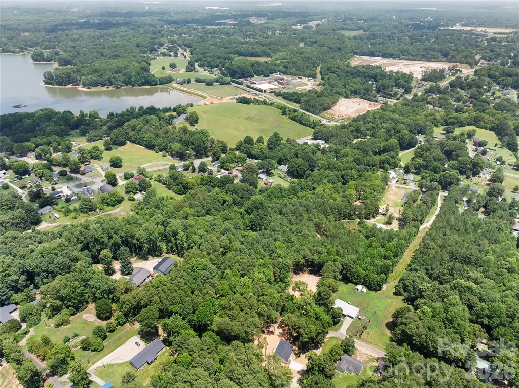 1733 Rollingwood Drive Kannapolis NC 28081