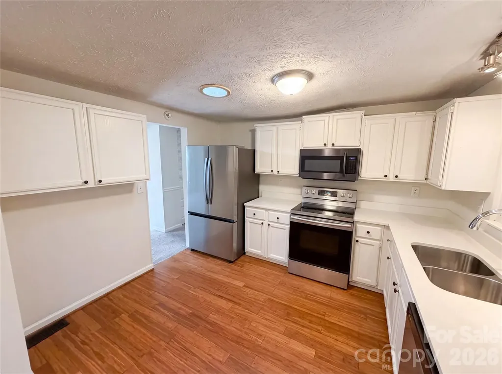7827 Mallen Drive Charlotte NC 28212