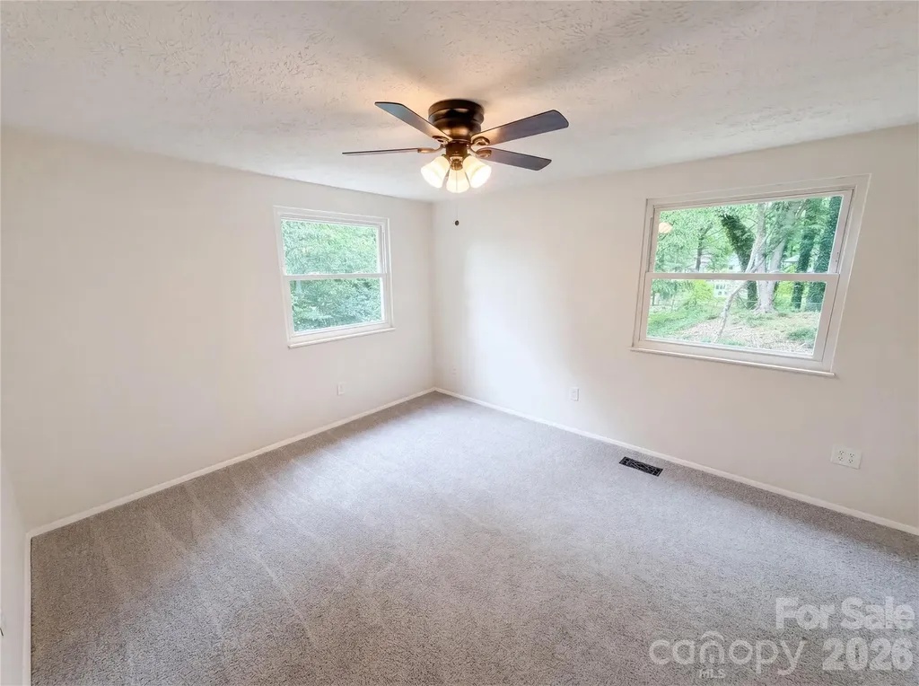 7827 Mallen Drive Charlotte NC 28212