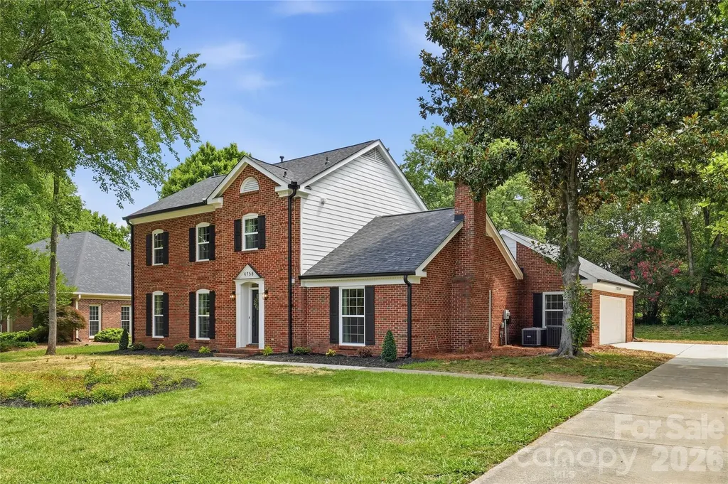 4758 Whetstone Court Charlotte NC 28226