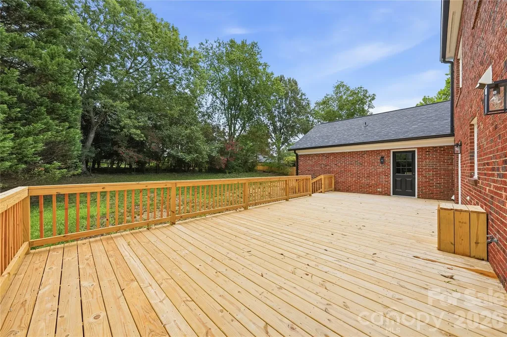 4758 Whetstone Court Charlotte NC 28226