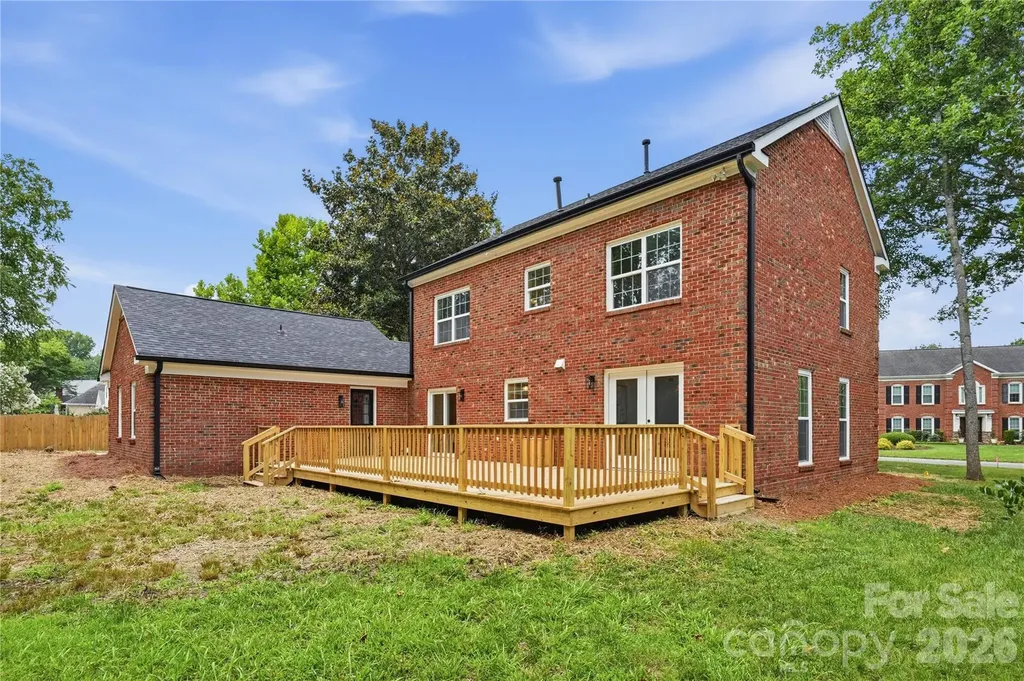 4758 Whetstone Court Charlotte NC 28226