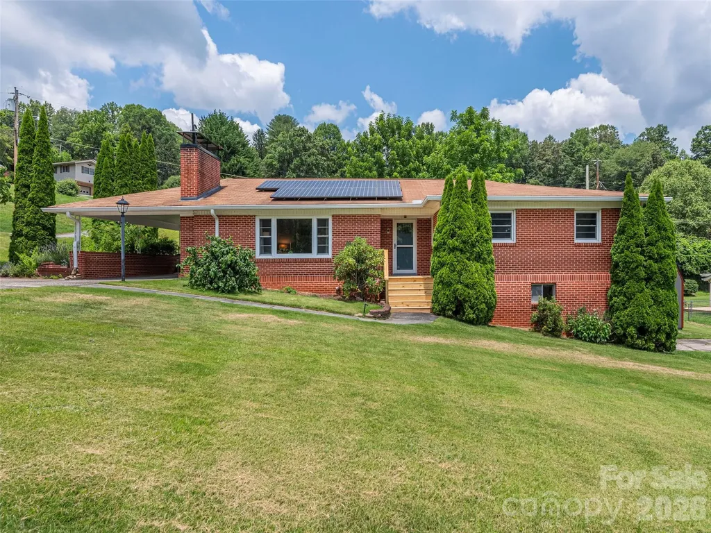 46 Flint Street Waynesville NC 28786