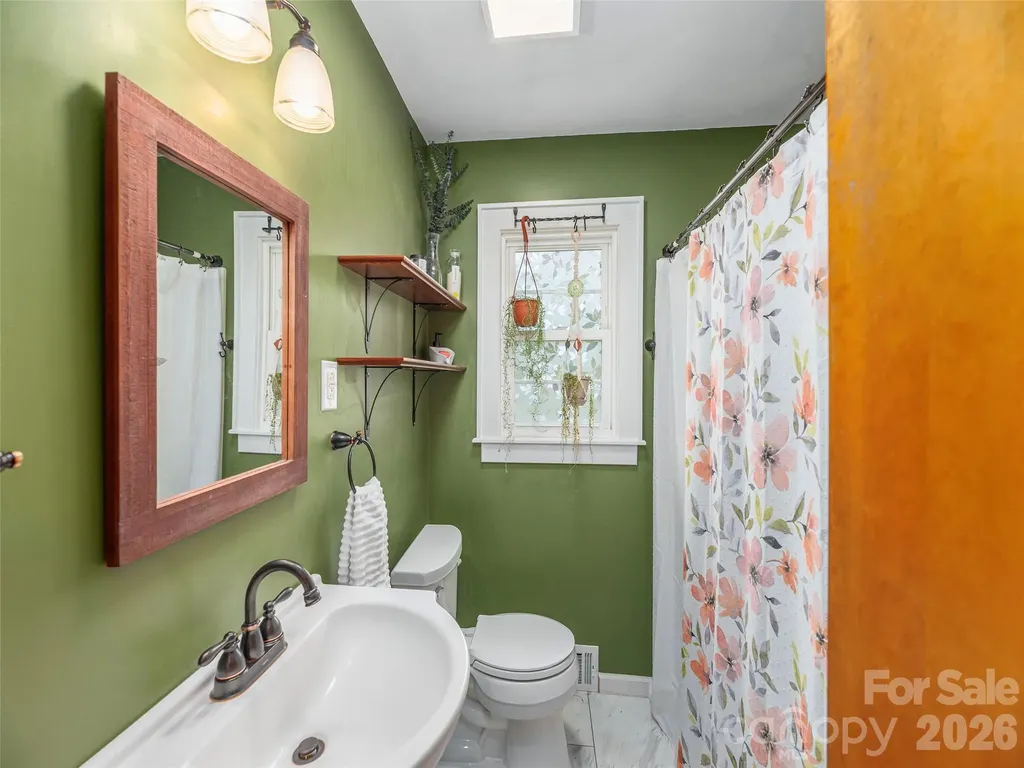 46 Flint Street Waynesville NC 28786