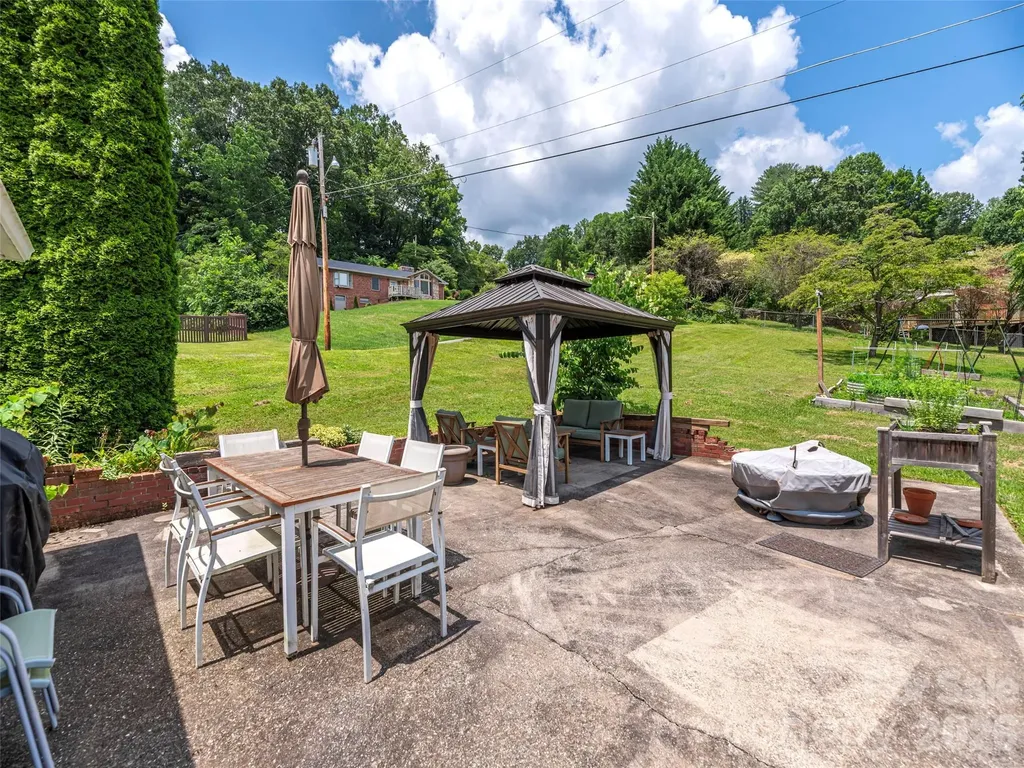 46 Flint Street Waynesville NC 28786