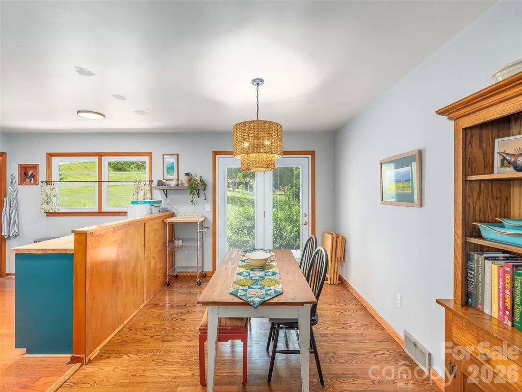 46 Flint Street Waynesville NC 28786