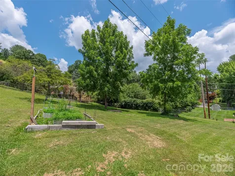 46 Flint Street Waynesville NC 28786