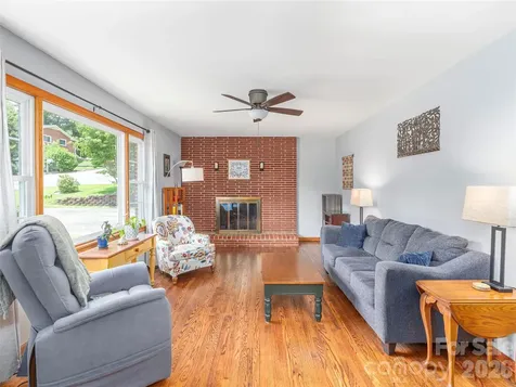 46 Flint Street Waynesville NC 28786