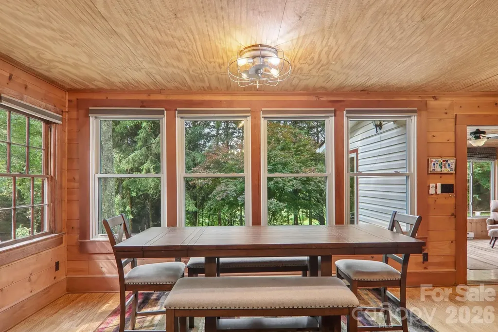 61 Bo Diddly Lane Cedar Mountain NC 28718