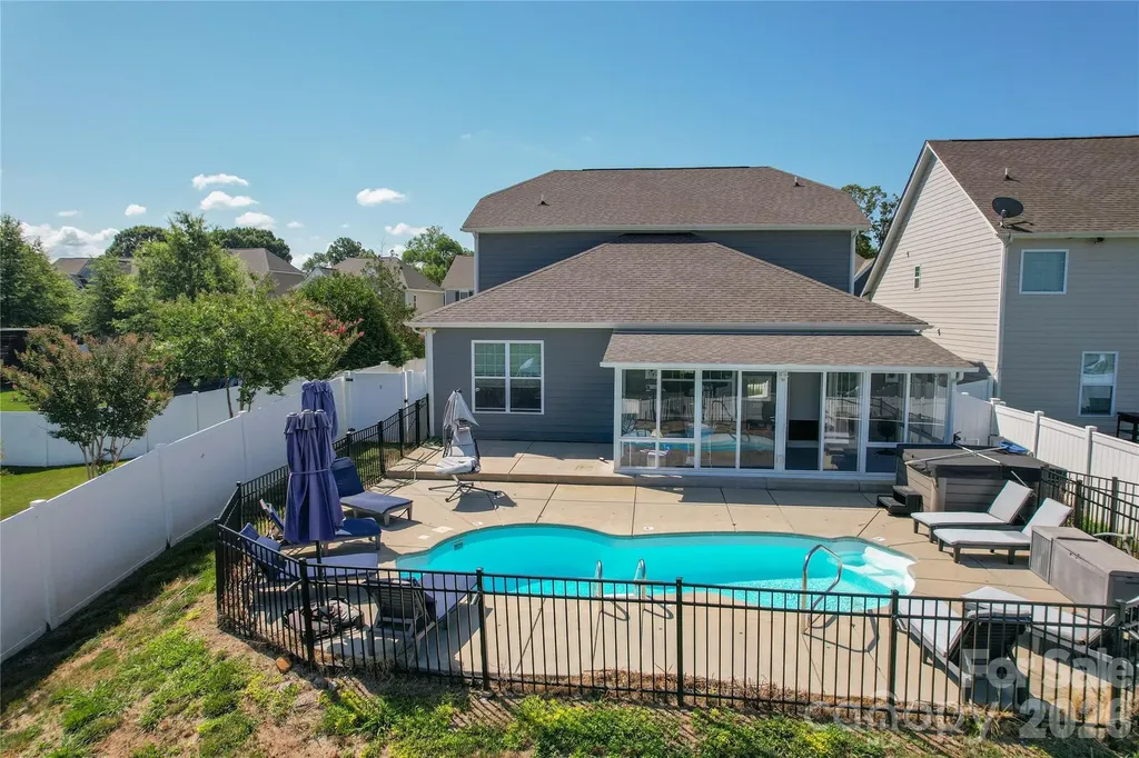 109 E Americana Drive Mooresville NC 28115