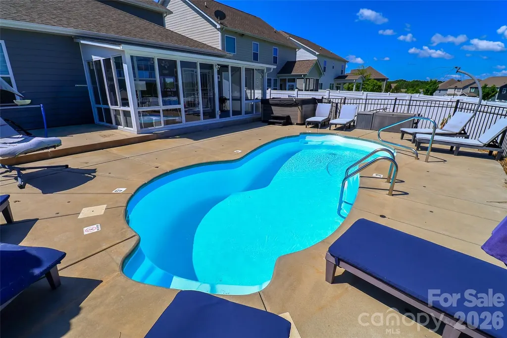 109 E Americana Drive Mooresville NC 28115