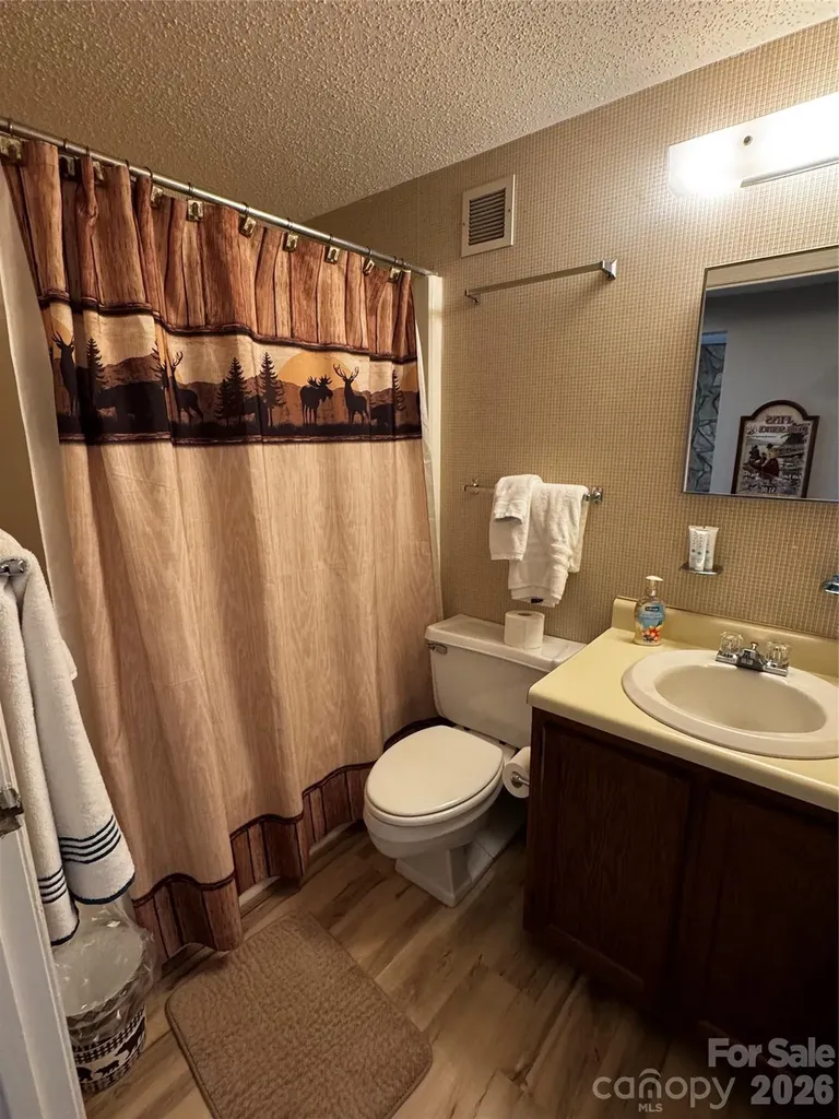 303 Sugar Top Drive Sugar Mountain NC 28604