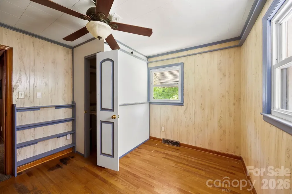 1302 W Gold Street Extension Kings Mountain NC 28086