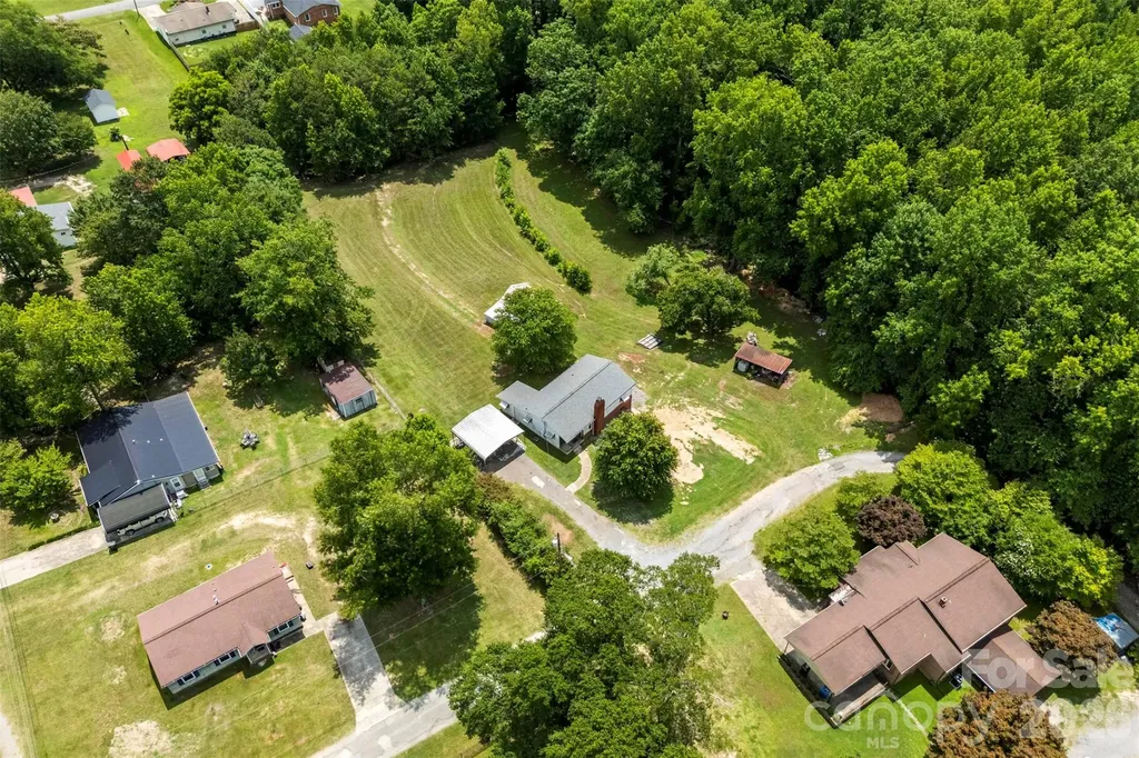 1302 W Gold Street Extension Kings Mountain NC 28086