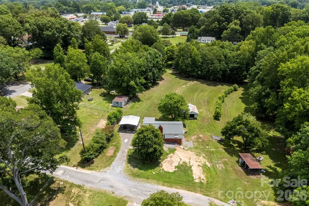 1302 W Gold Street Extension Kings Mountain NC 28086
